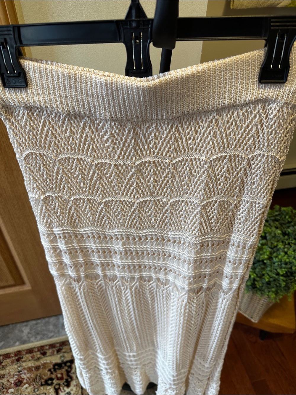 Cream Crochet Maxi Skirt — Lightweight Feminine Knit size medium - Picture 6 of 10